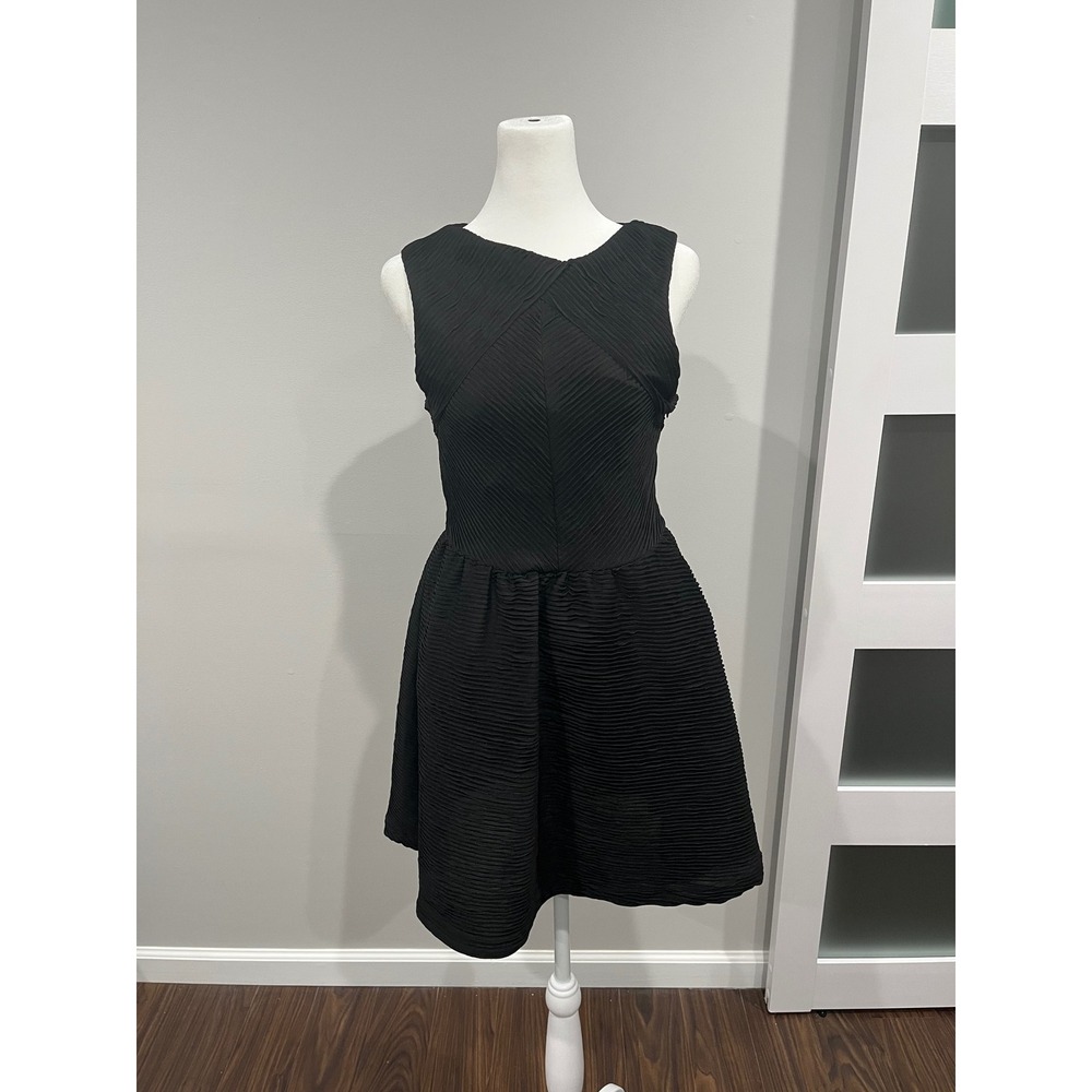 TOPSHOP Black Textured Sleeveless Fit Flare ALine Dress US 8‎ RN 125149